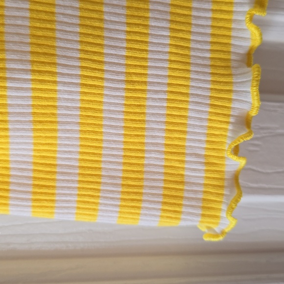 THEREABOUTS GIRLS YELLOW STRIPED SHORT SLEEVE TOP SIZE SMALL 7/8 - Picture 3 of 9